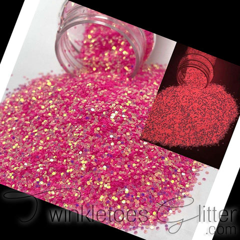 Hackmanite Small Chunky Glow in the Dark Glitter